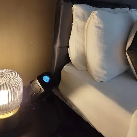 Comfortable 3 Bedrooms House - Ideal For Family And Contractors - Free Wifi, Projector In Bedroom And Free Parking For 2 Cars Semesterbostad